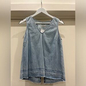 Rag and Bone - Sleeveless V-neck - Size XS
